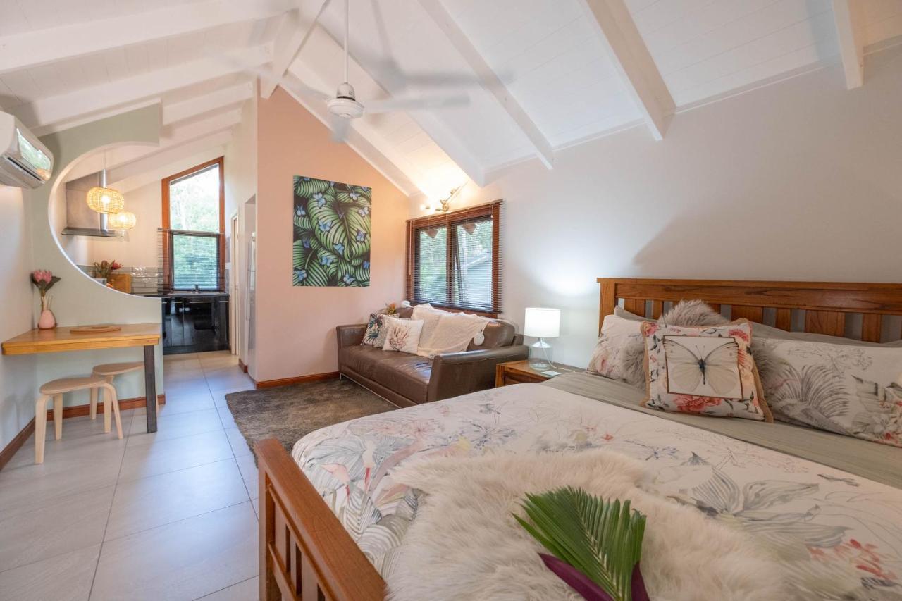 Airlie Beach Eco Cabins - Adults Only Bagian luar foto