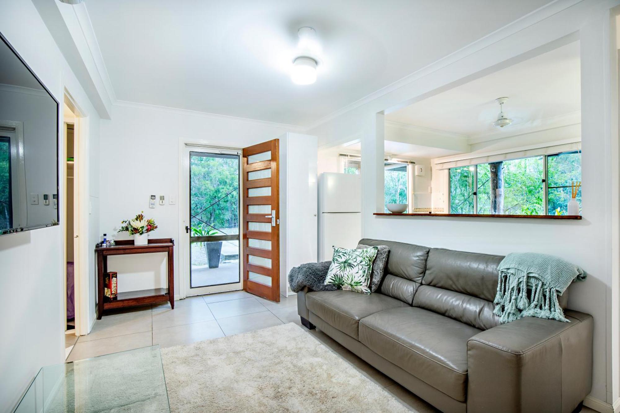 Airlie Beach Eco Cabins - Adults Only Bagian luar foto