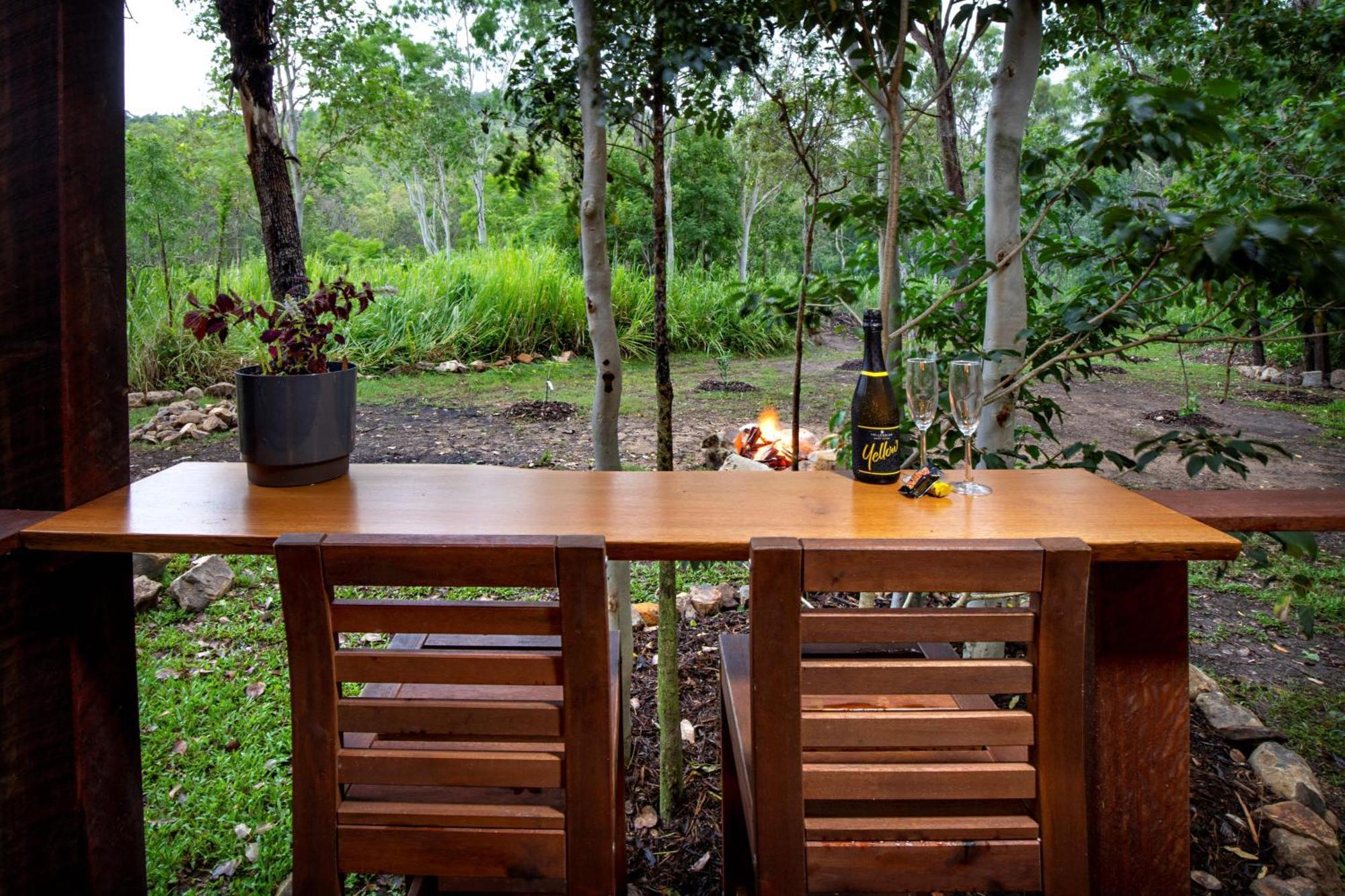 Airlie Beach Eco Cabins - Adults Only Bagian luar foto